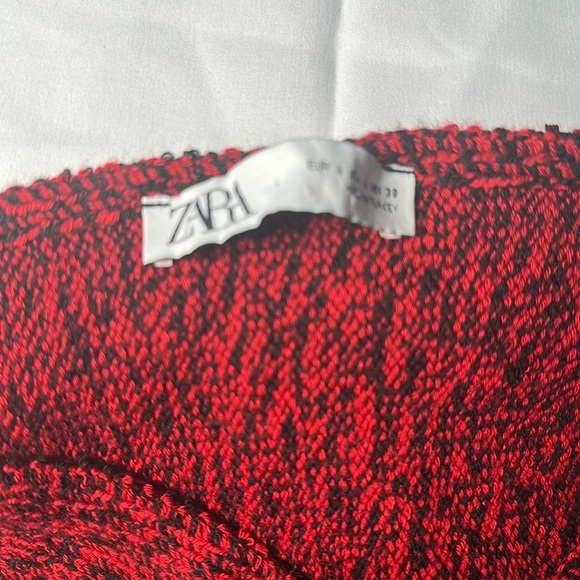 Zara Red and Black Knit Sweater Dress - Picture 4 of 12